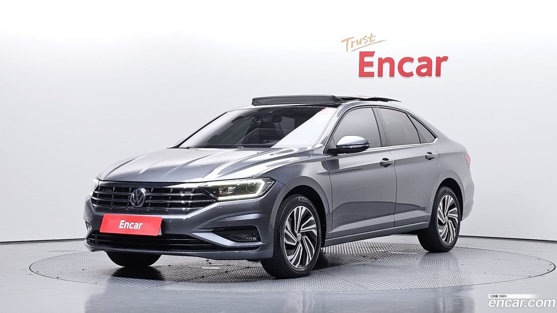 Main__Slider__Photo:Jetta Volkswagen 2021.1-0