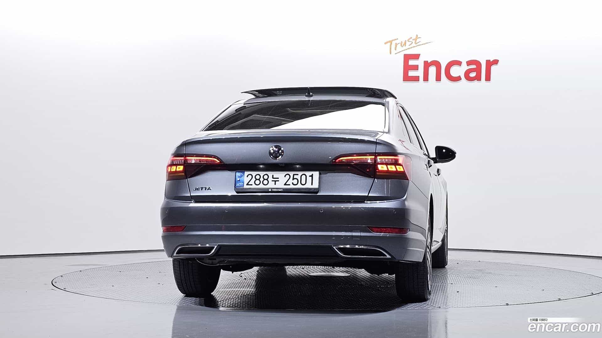 Jetta Volkswagen 2021.1-OUTER-004