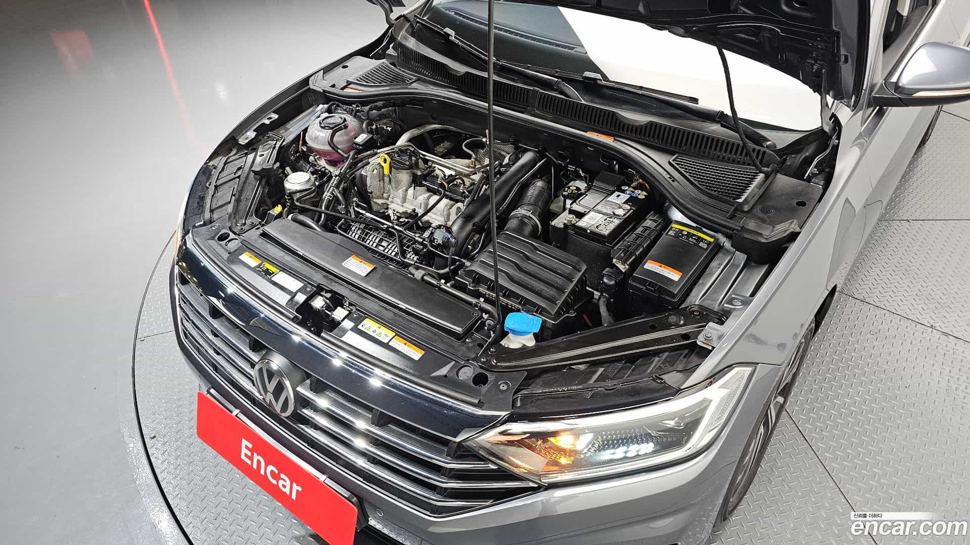 Jetta Volkswagen 2021.1-OUTER-006