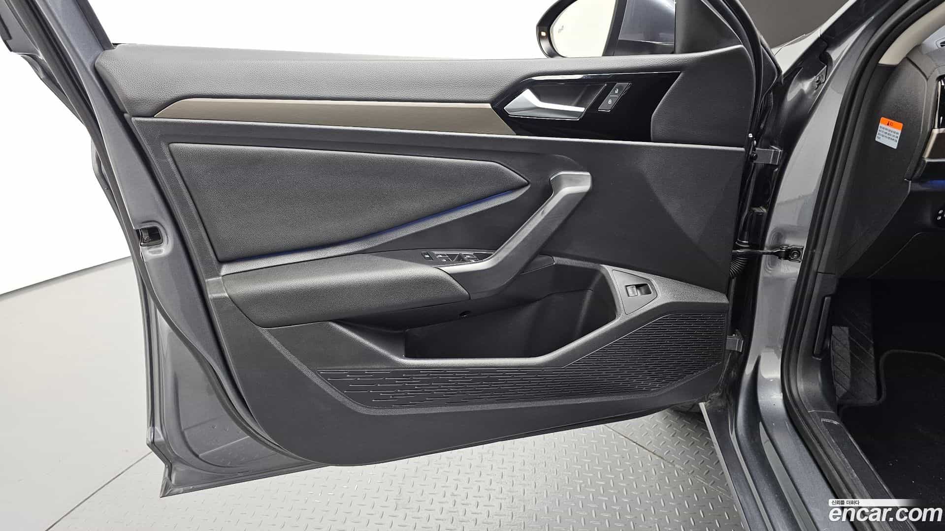 Jetta Volkswagen 2021.1-INNER-034