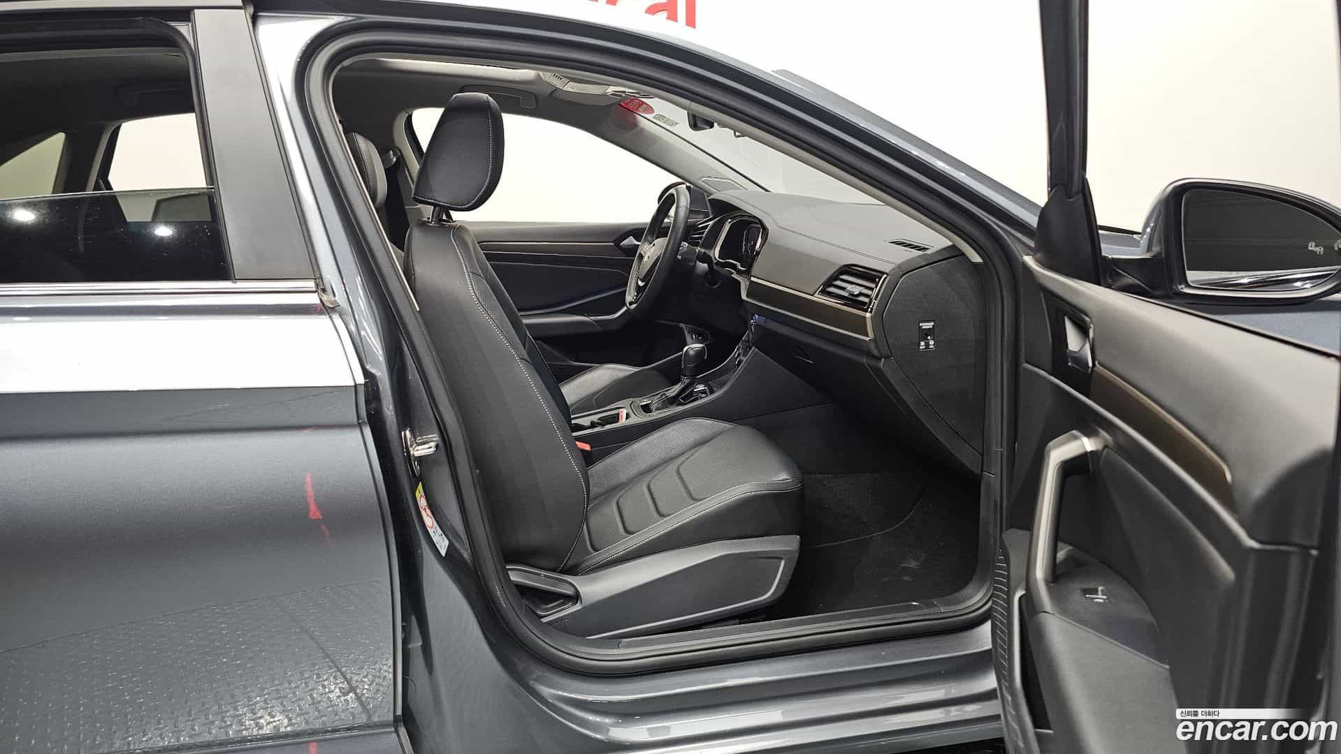 Jetta Volkswagen 2021.1-INNER-036