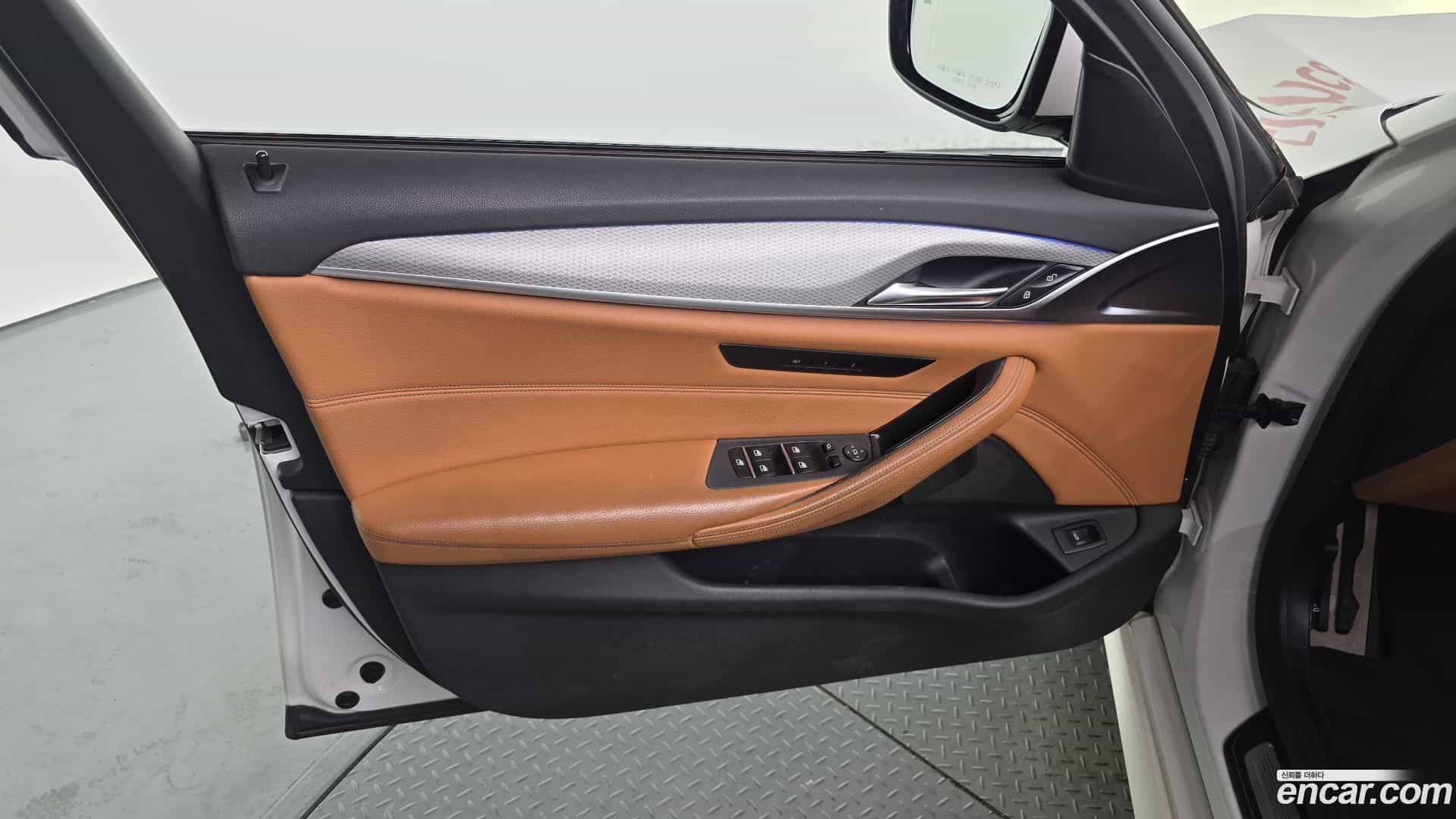 5-Series BMW 2017.8-INNER-034