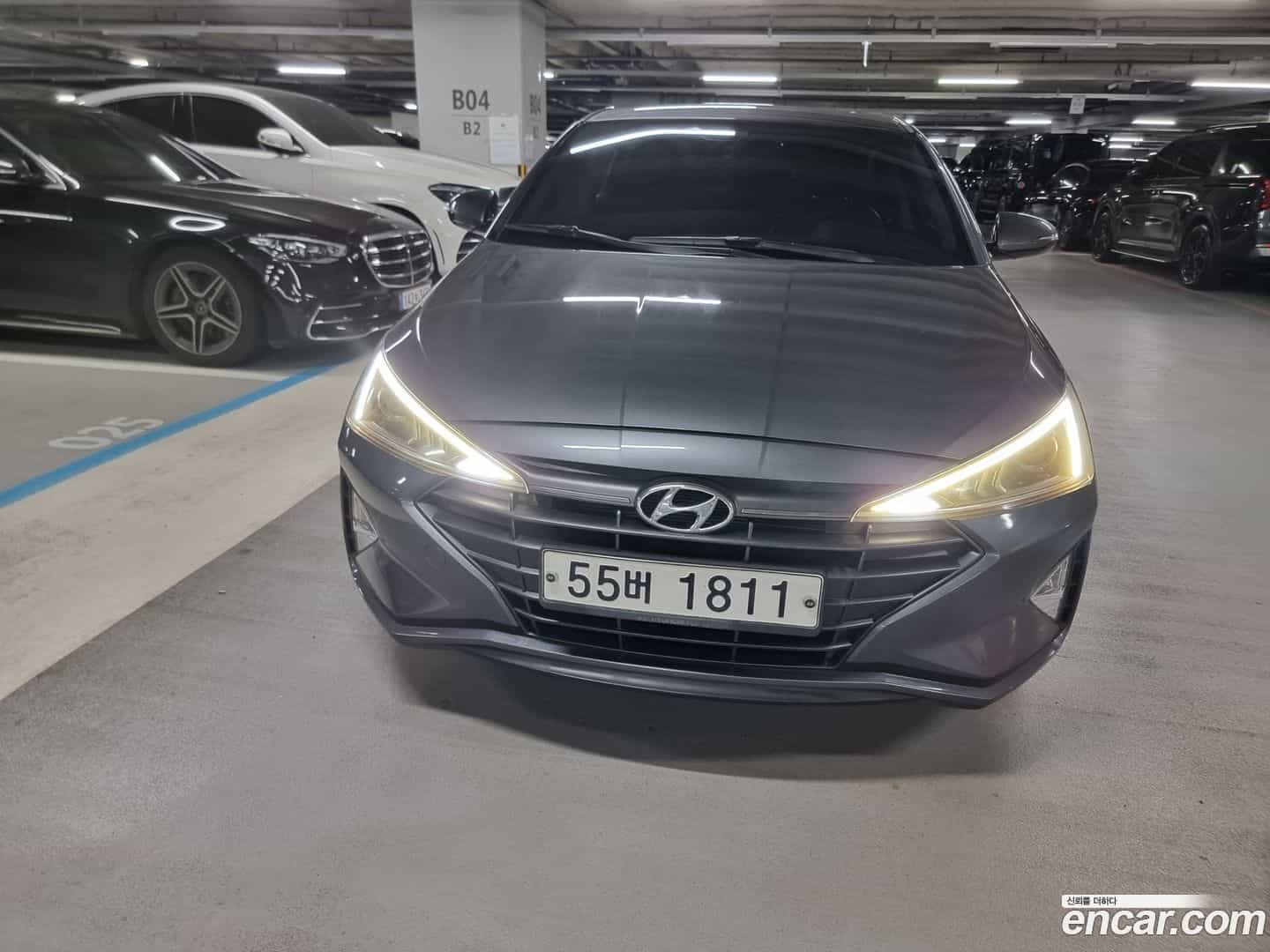 AVANTE Hyundai 2018.9-OUTER-001