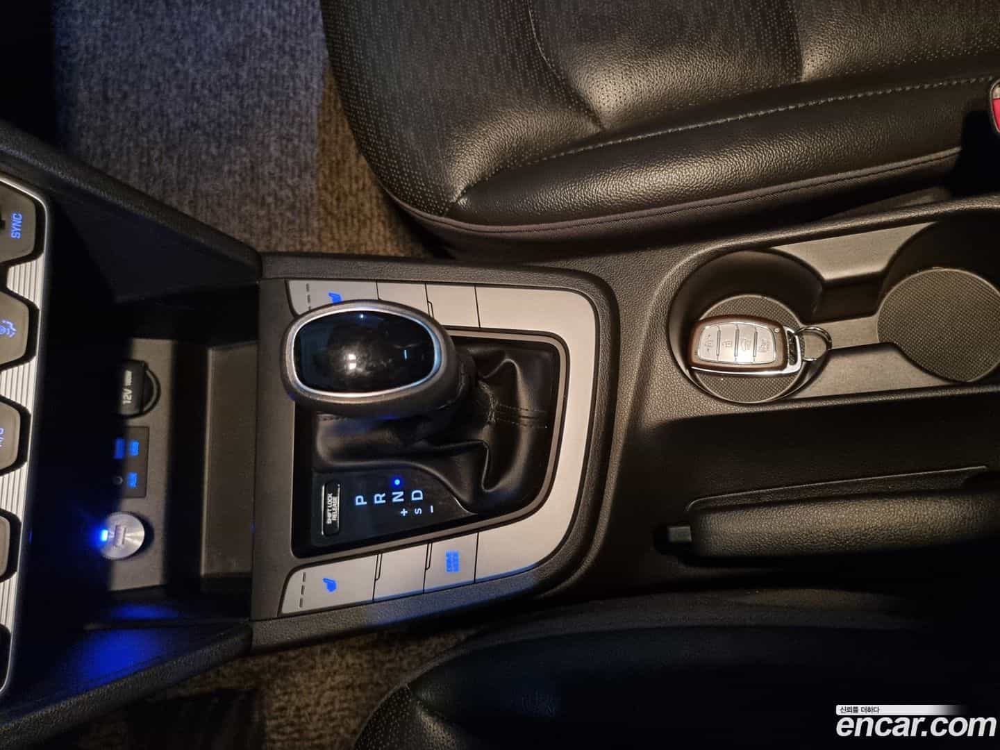 AVANTE Hyundai 2018.9-OPTION-015