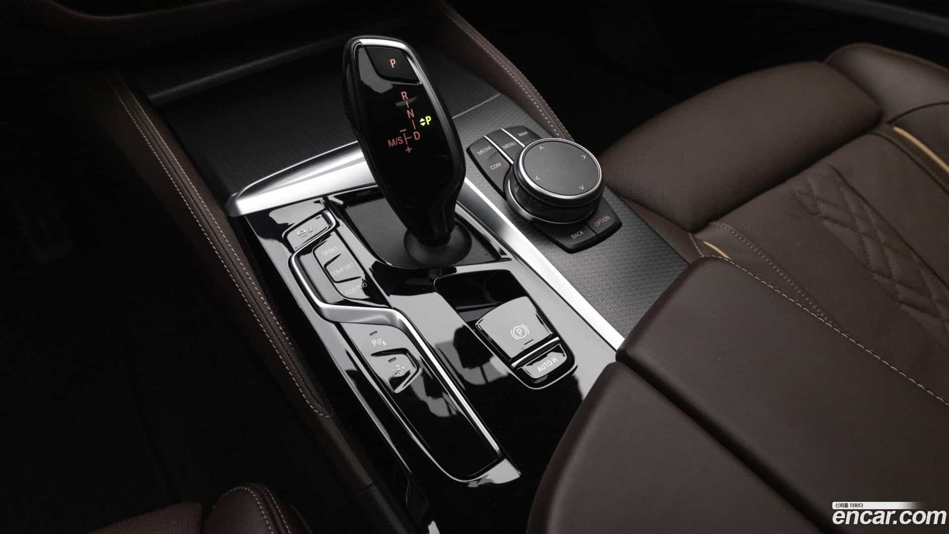 Gran Turismo BMW 2023.3-INNER-009