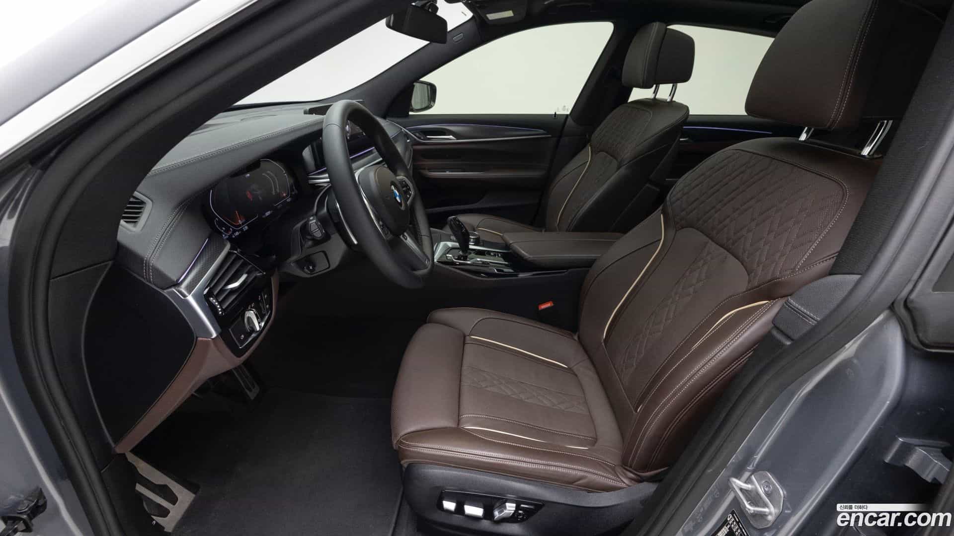 Gran Turismo BMW 2023.3-INNER-010