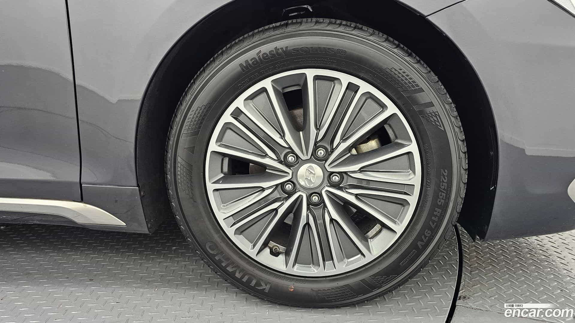 Grandeur Hyundai 2017.4-OUTER-005
