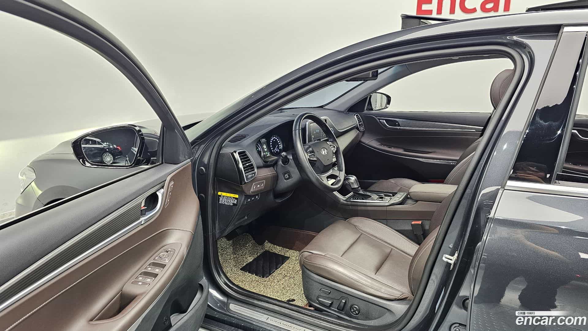 Grandeur Hyundai 2017.4-INNER-010
