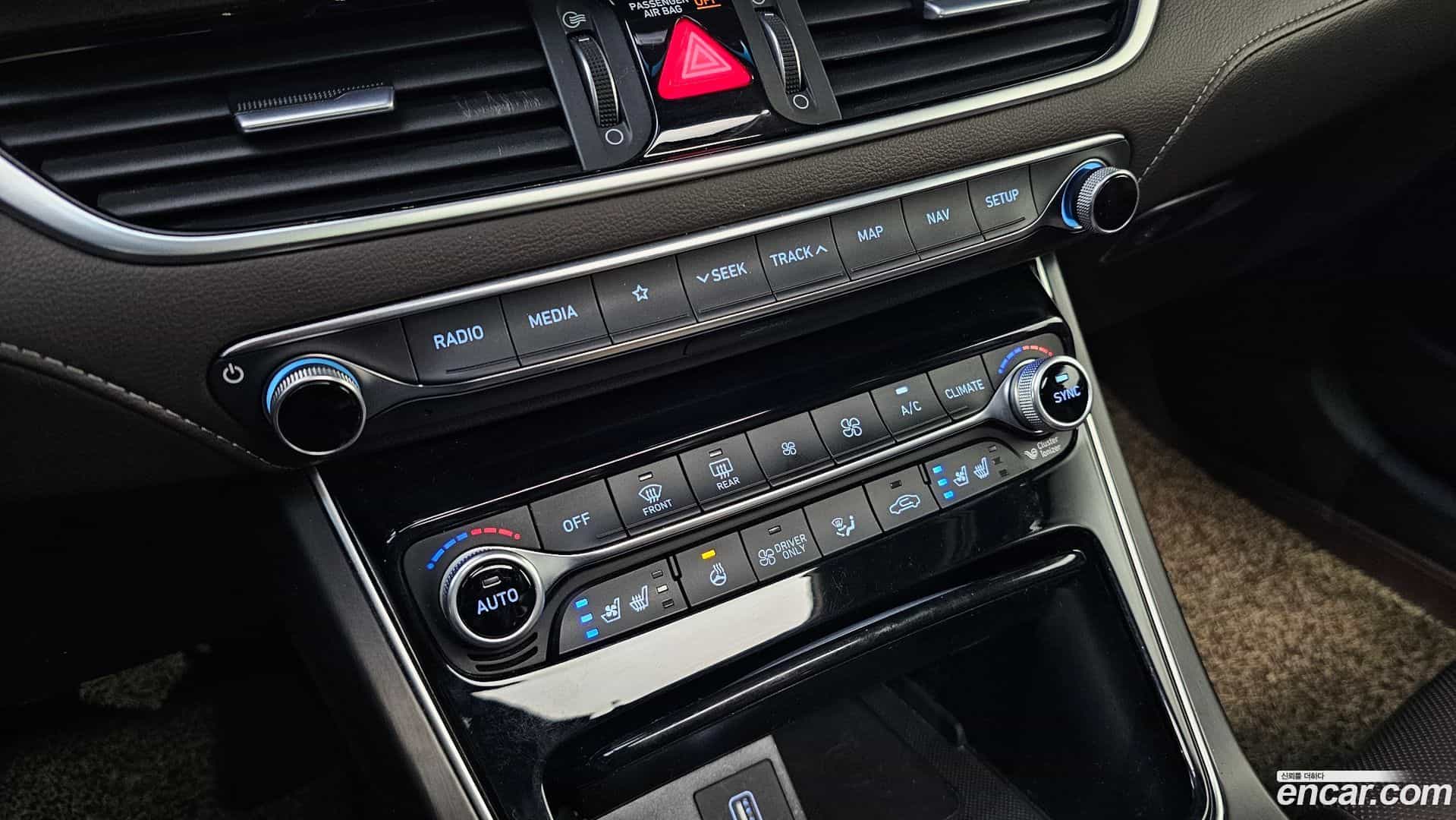 Grandeur Hyundai 2017.4-OPTION-021