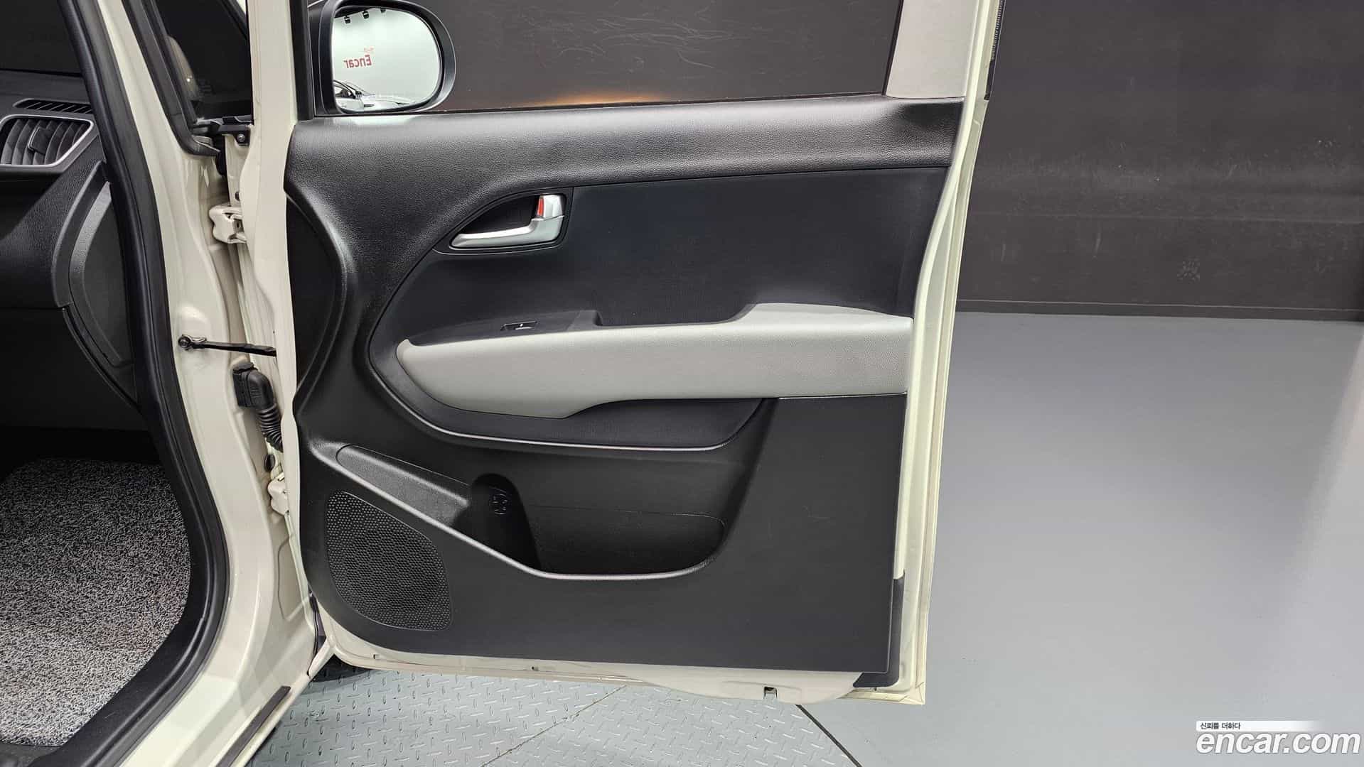 RAY Kia 2022.3-INNER-035