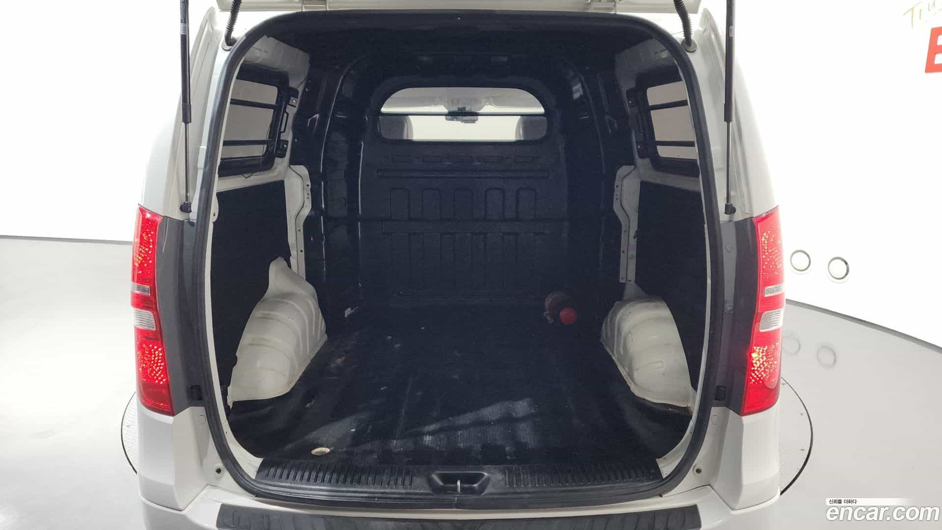 Starex Hyundai 2021.2-OPTION-019