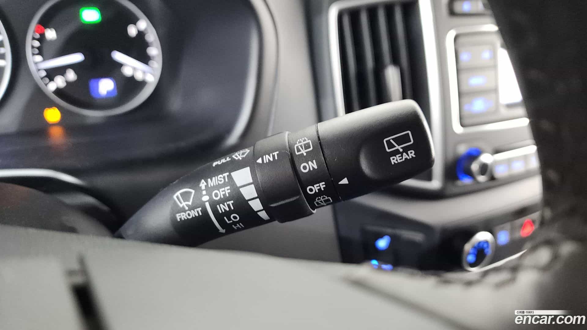 Starex Hyundai 2021.2-OPTION-024
