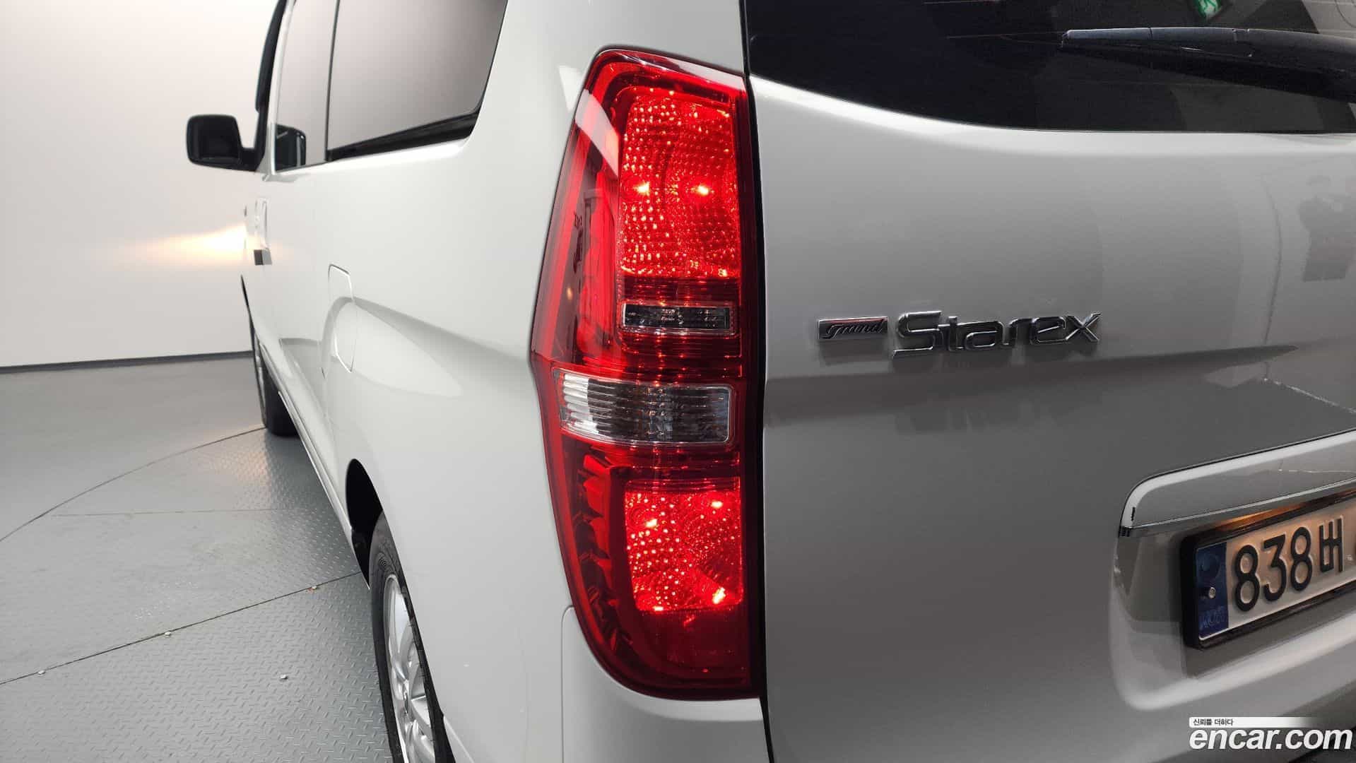Starex Hyundai 2021.2-OUTER-033