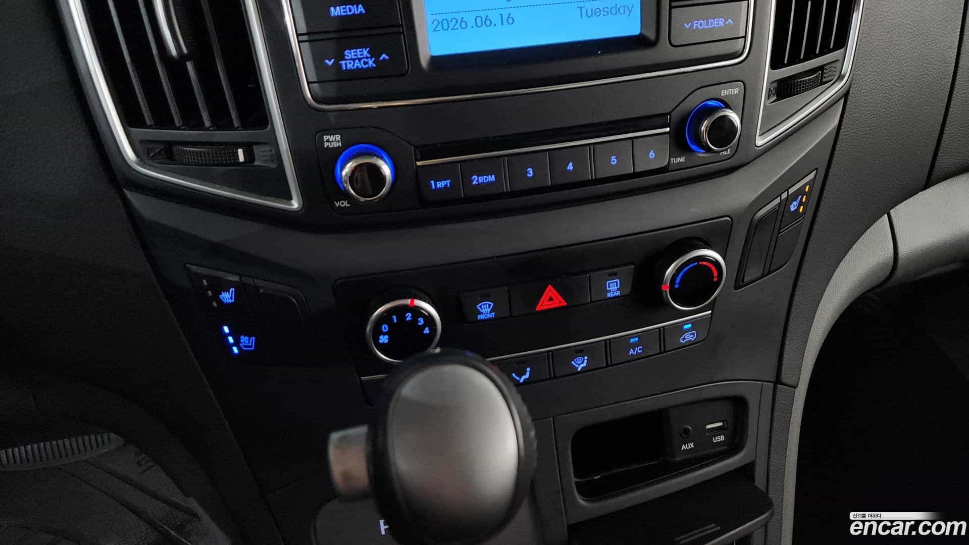 Starex Hyundai 2021.2-OPTION-045