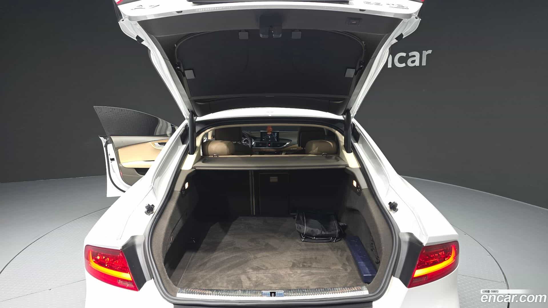 A7 Audi 2014.8-OPTION-024