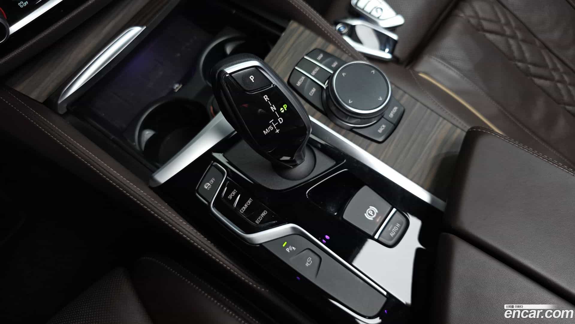 5-Series BMW 2019.11-INNER-009