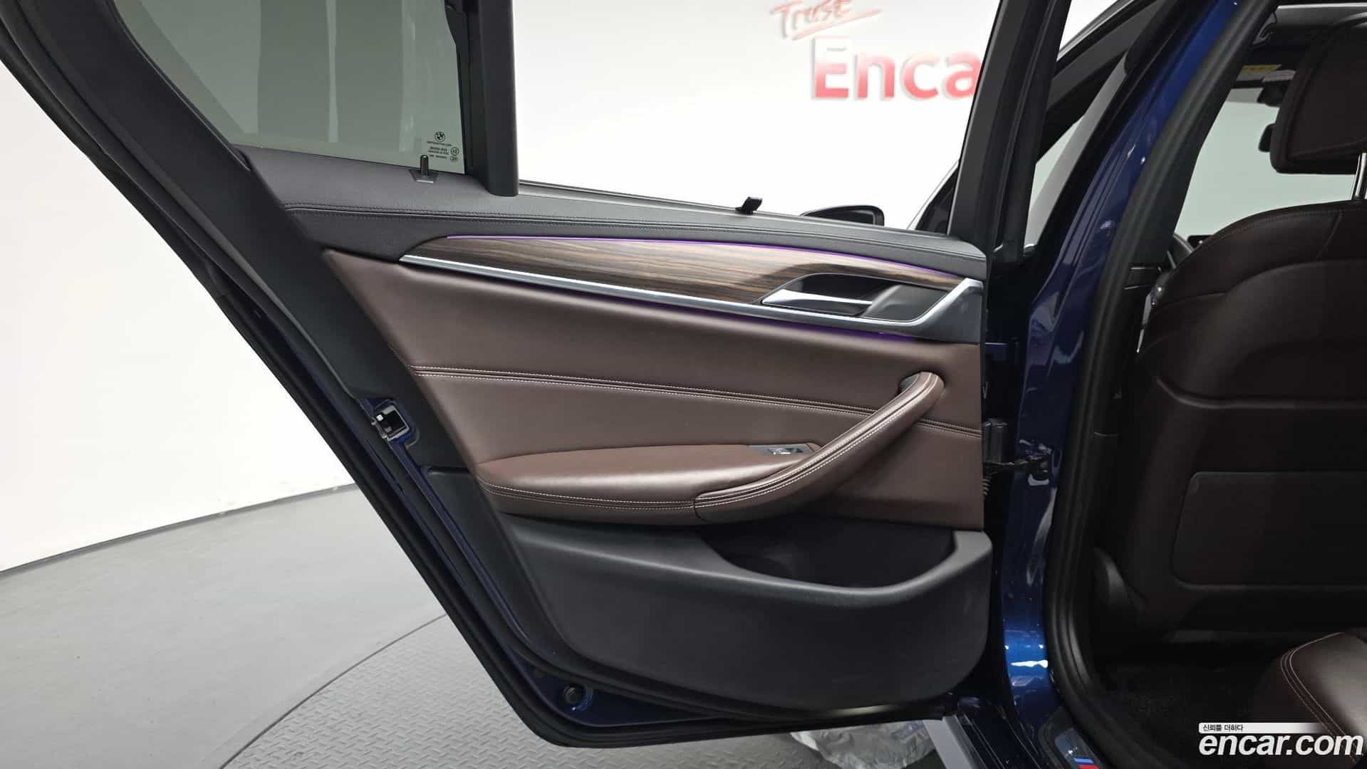 5-Series BMW 2019.11-INNER-035
