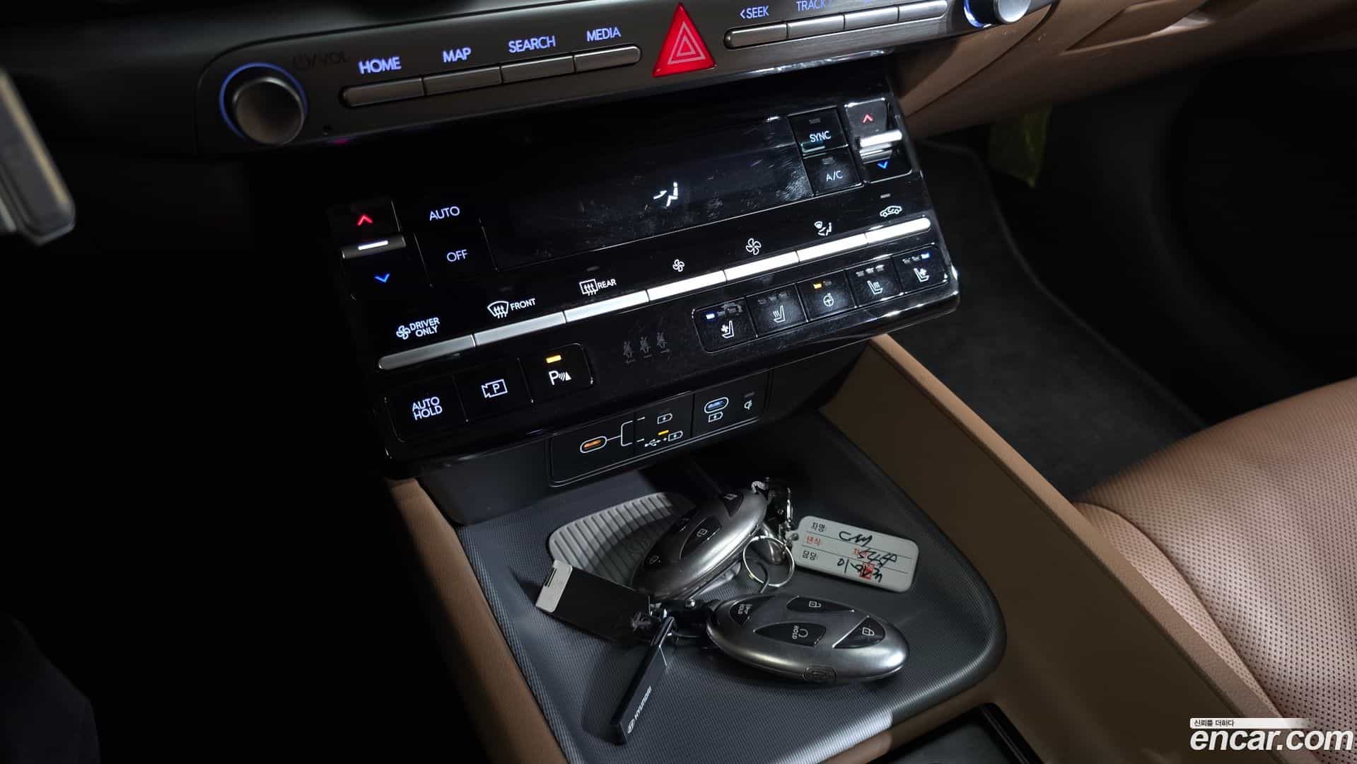 Grandeur Hyundai 2023.10-OPTION-020