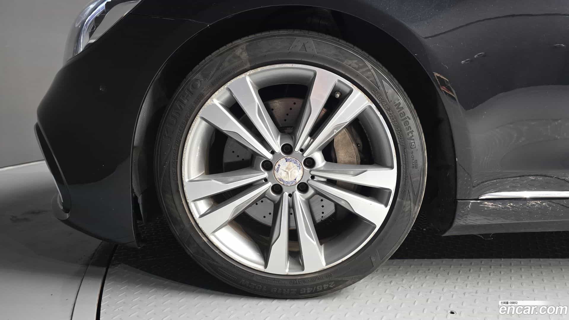 S-Class Mercedes-Benz 2017.0-OUTER-005