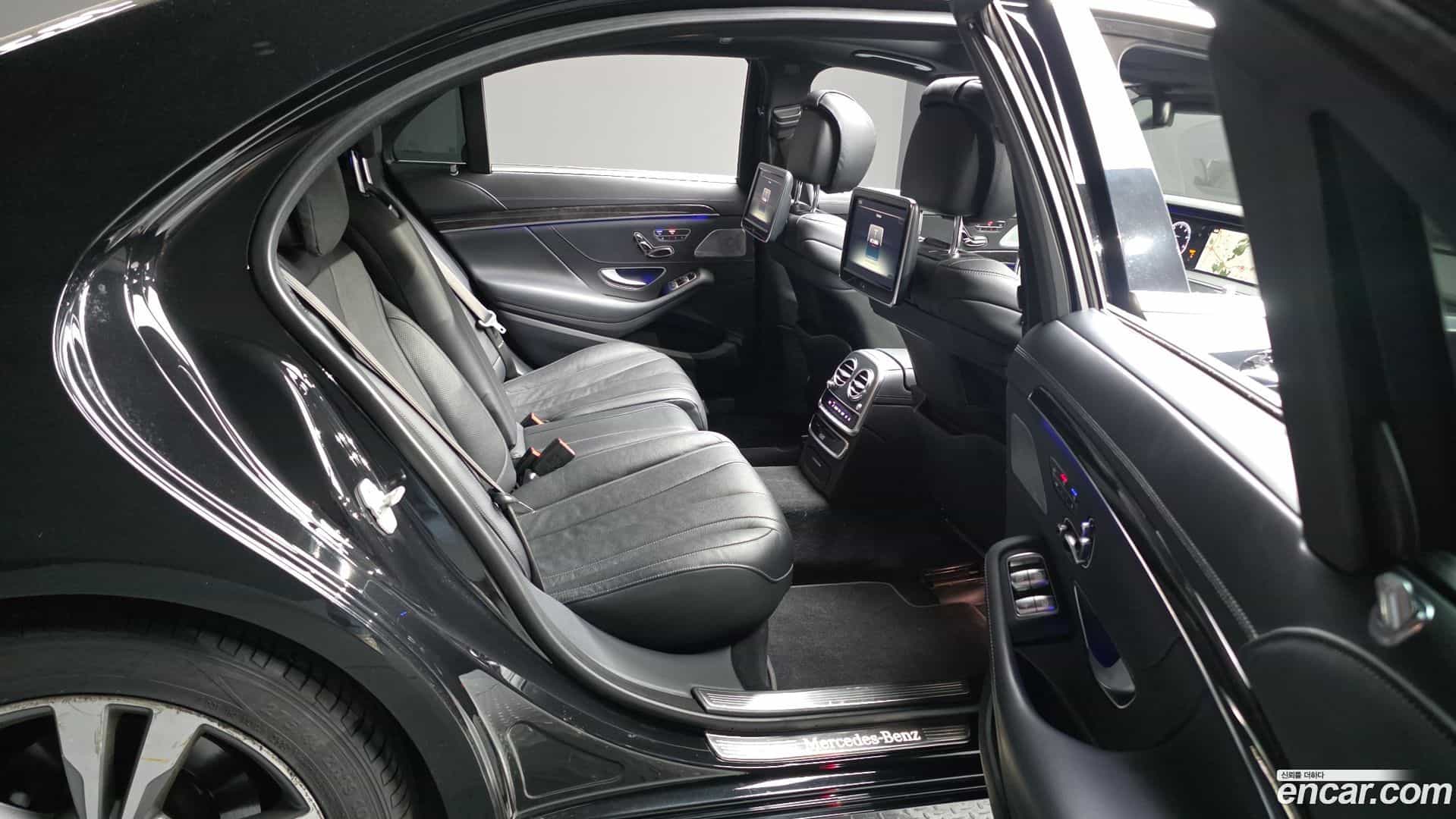 S-Class Mercedes-Benz 2017.0-OPTION-016