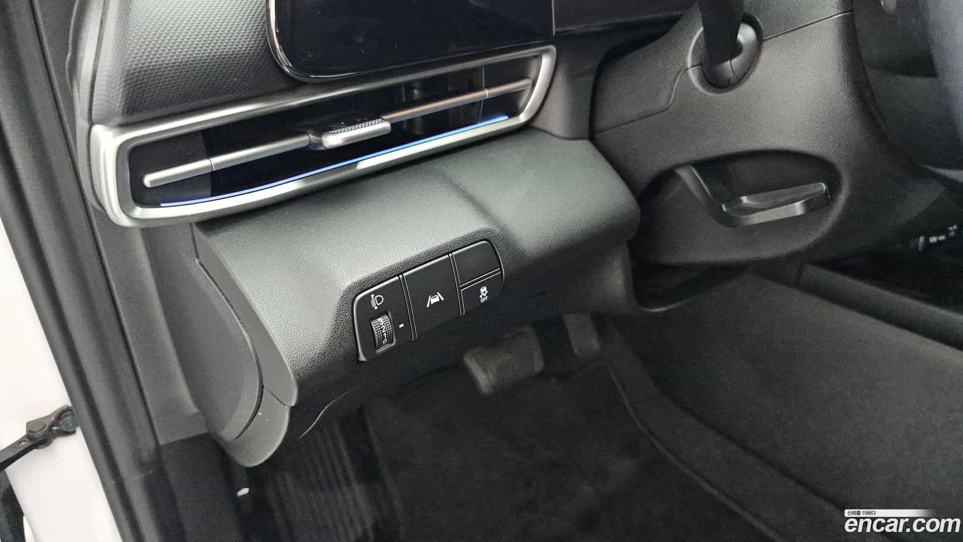 AVANTE Hyundai 2021.0-OPTION-021