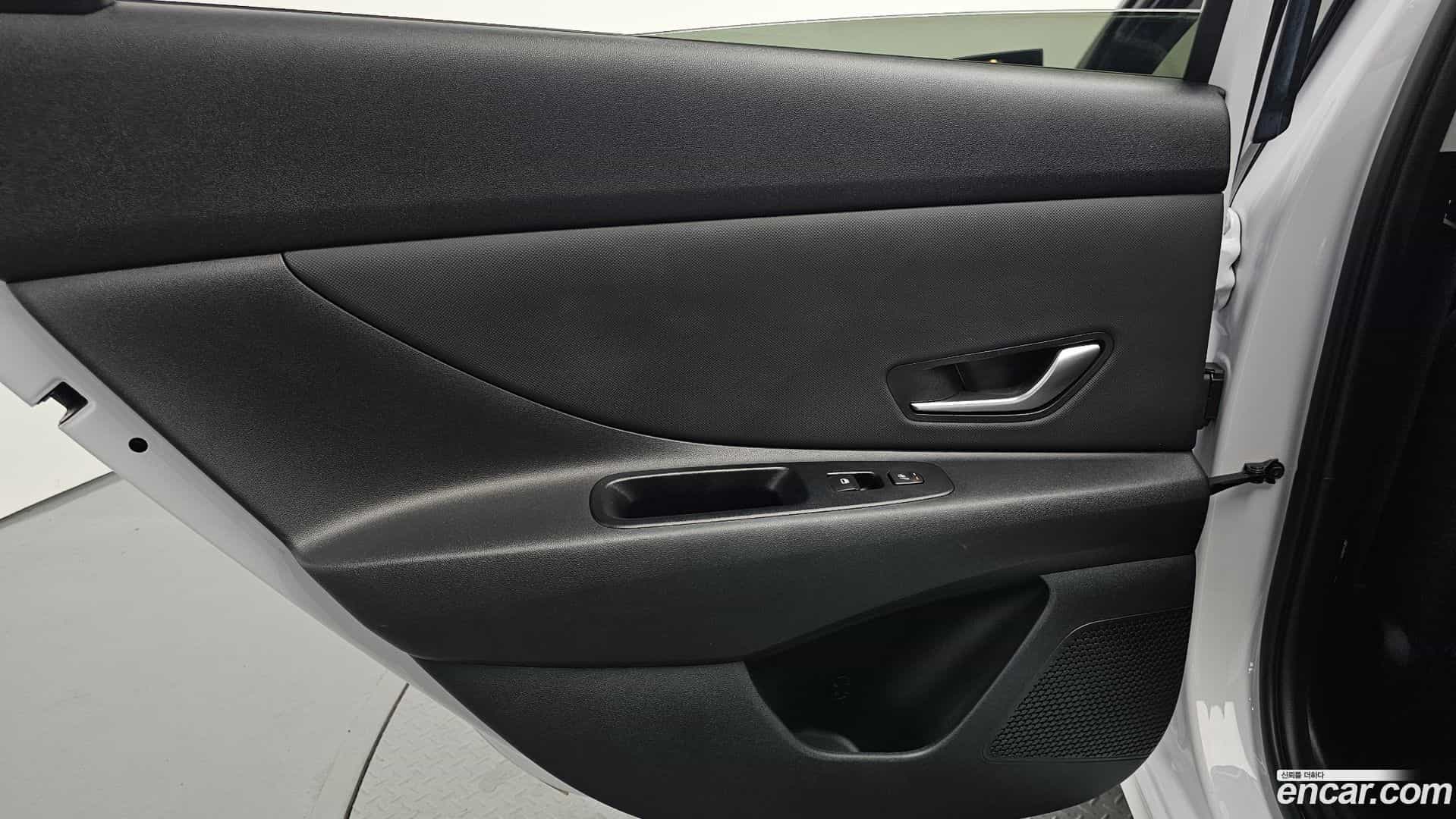 AVANTE Hyundai 2021.0-INNER-035