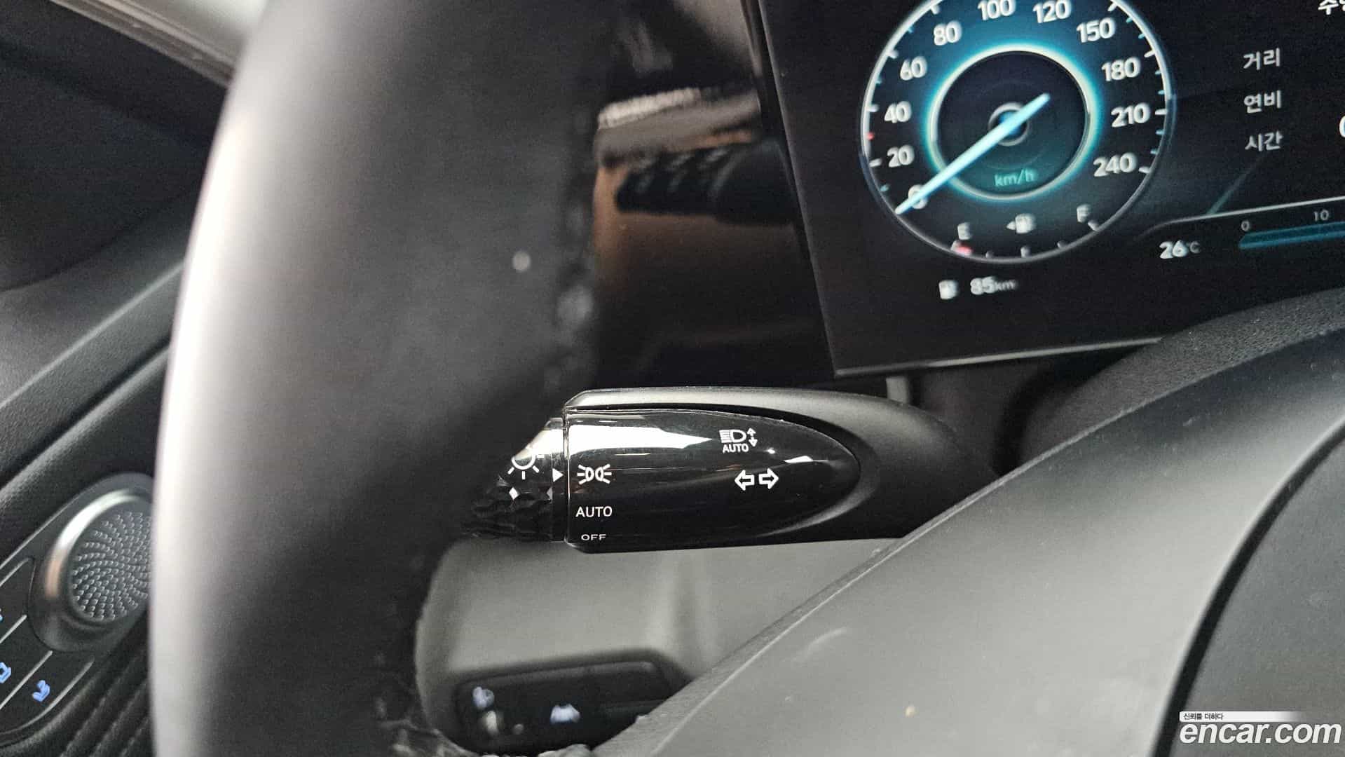 AVANTE Hyundai 2021.0-OPTION-043
