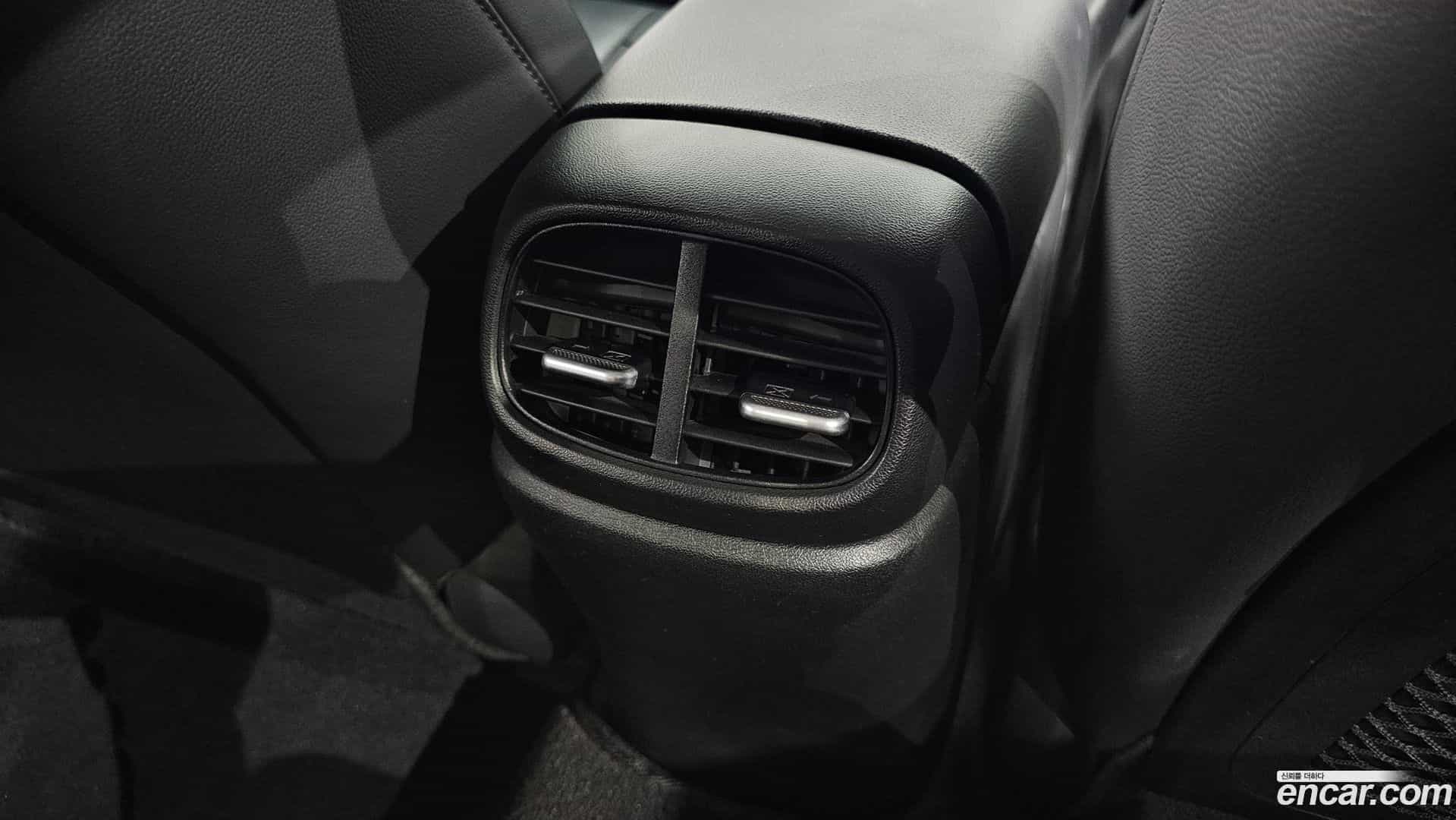 AVANTE Hyundai 2021.0-OPTION-044