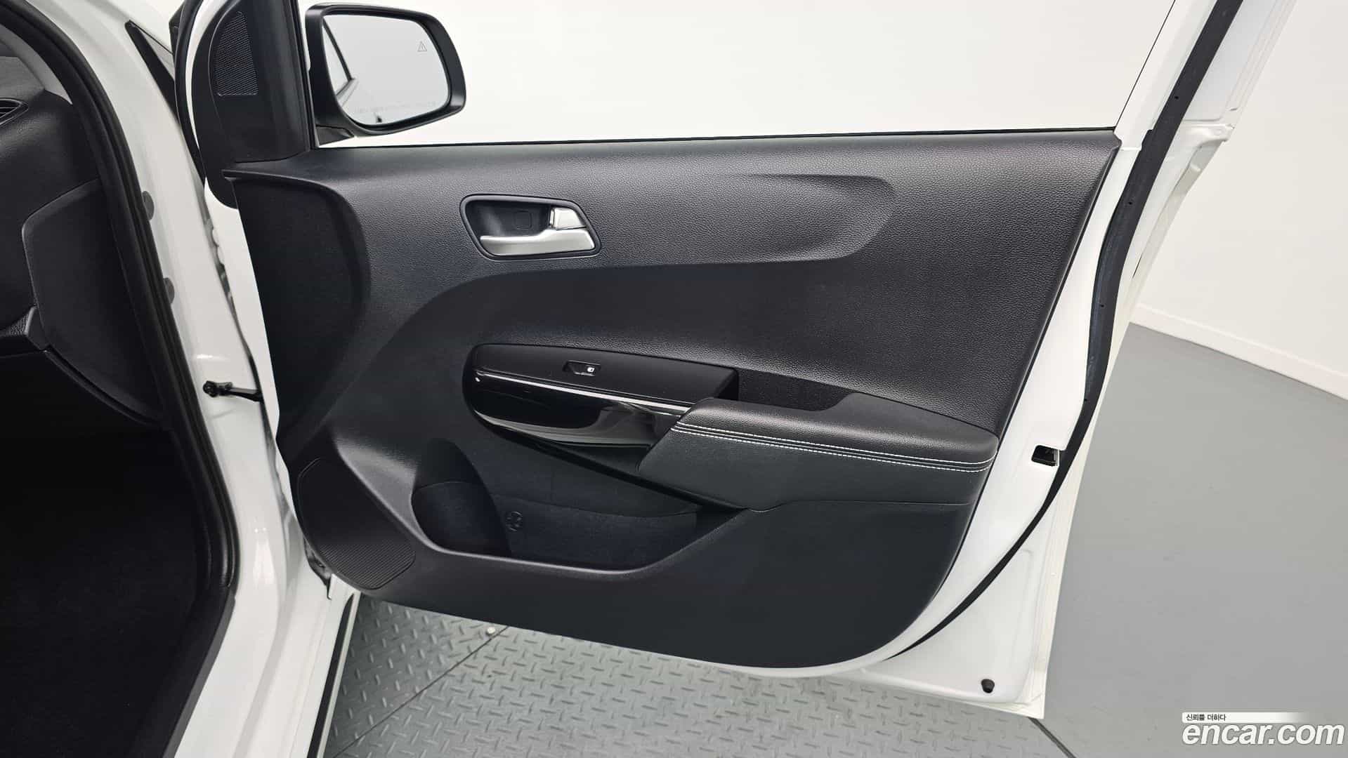 morning Kia 2023.0-INNER-034