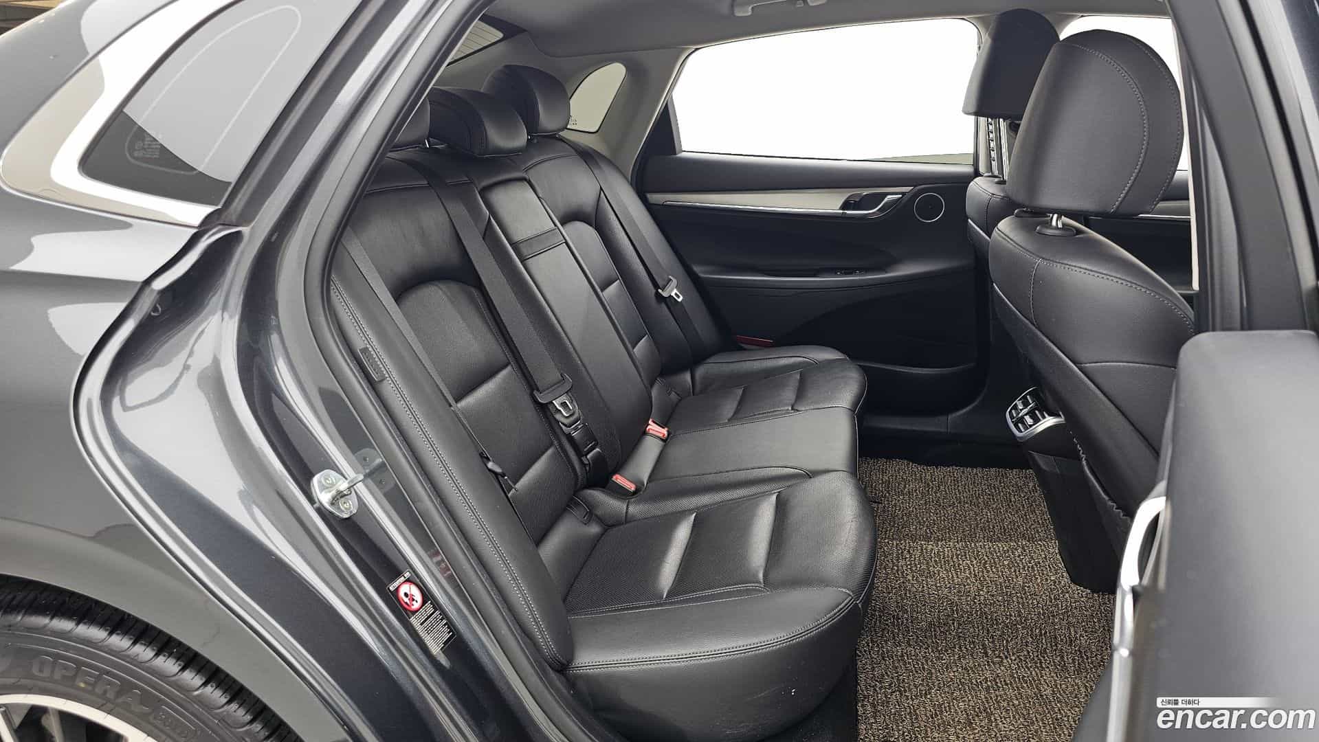 Grandeur Hyundai 2022.4-OPTION-015