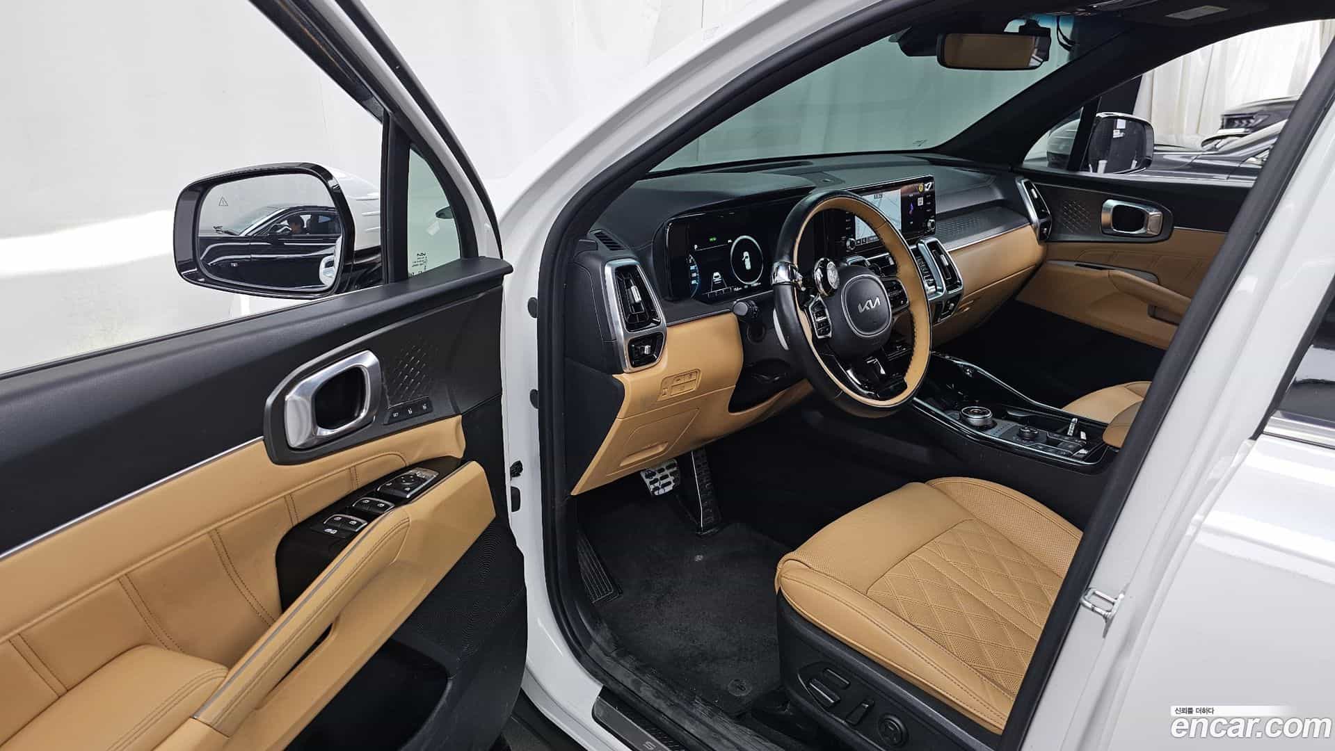Sorento Kia 2023.2-INNER-010