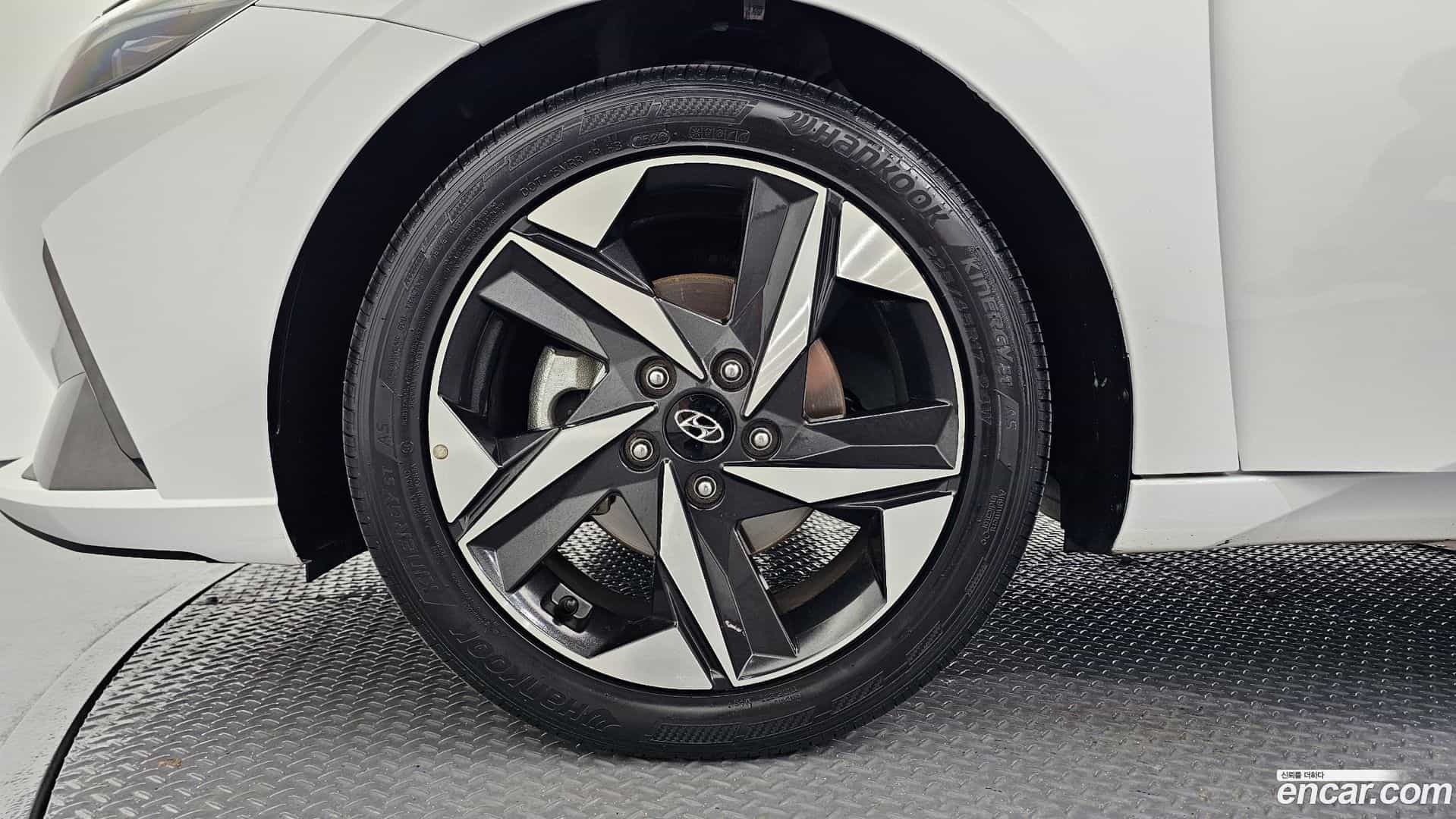 AVANTE Hyundai 2020.5-OUTER-005