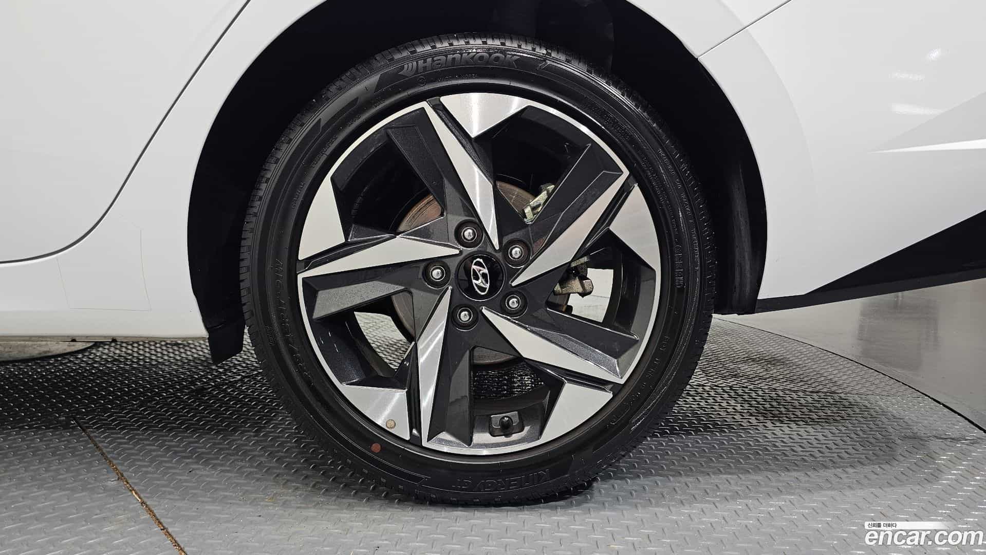 AVANTE Hyundai 2020.5-OUTER-031