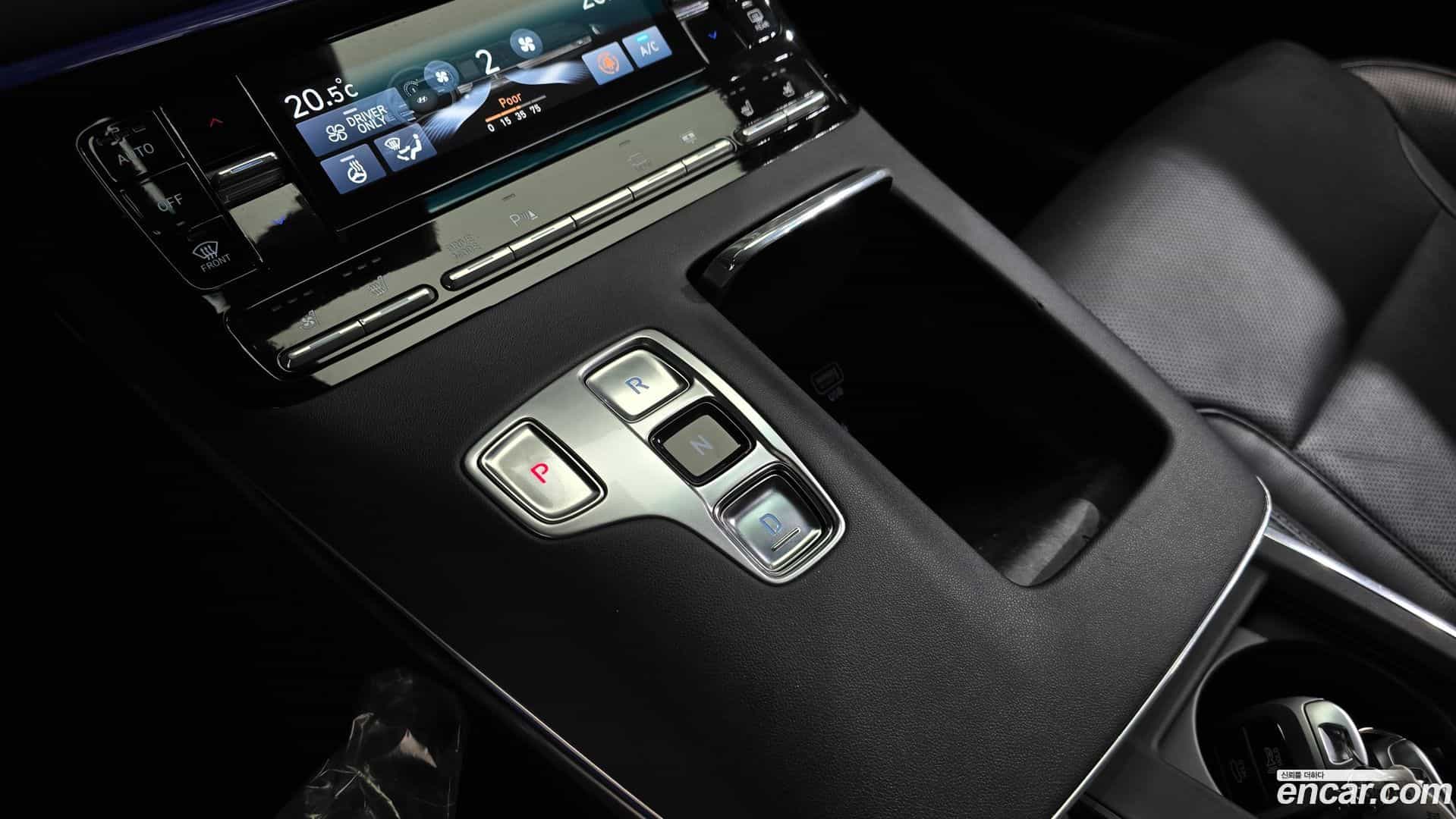 Grandeur Hyundai 2020.3-INNER-009