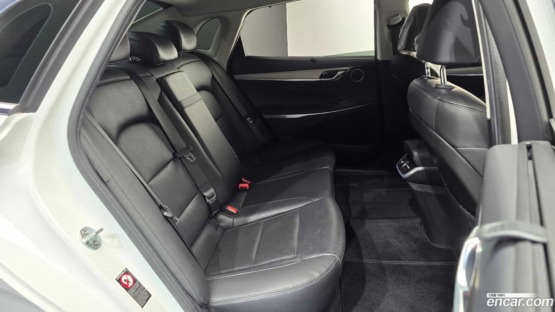 Grandeur Hyundai 2020.3-OPTION-015