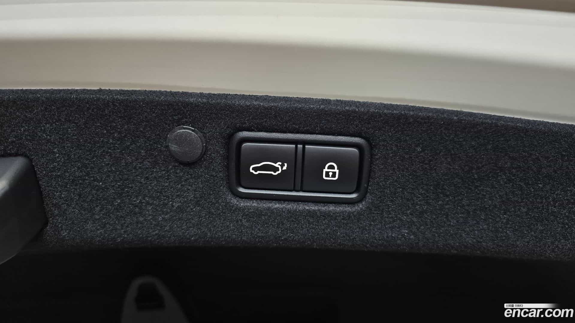 Grandeur Hyundai 2020.3-OPTION-023