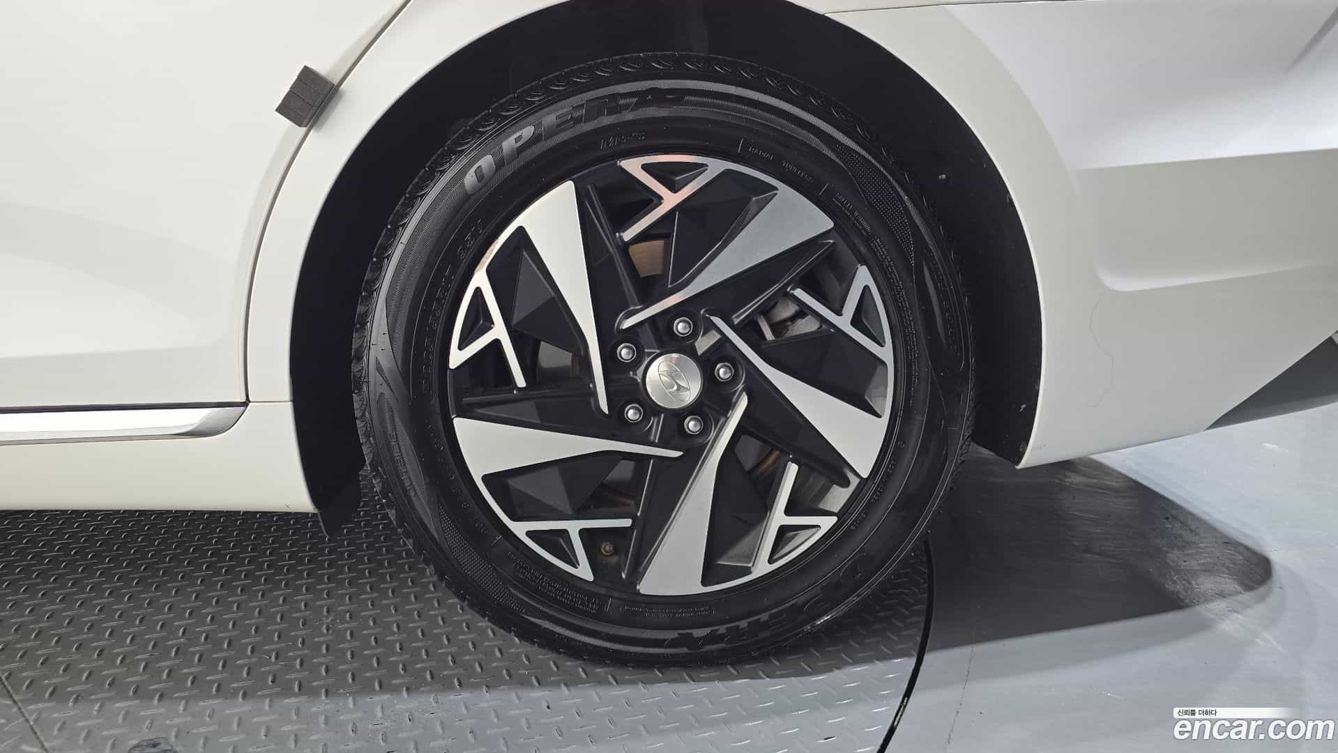 Grandeur Hyundai 2020.3-OUTER-031