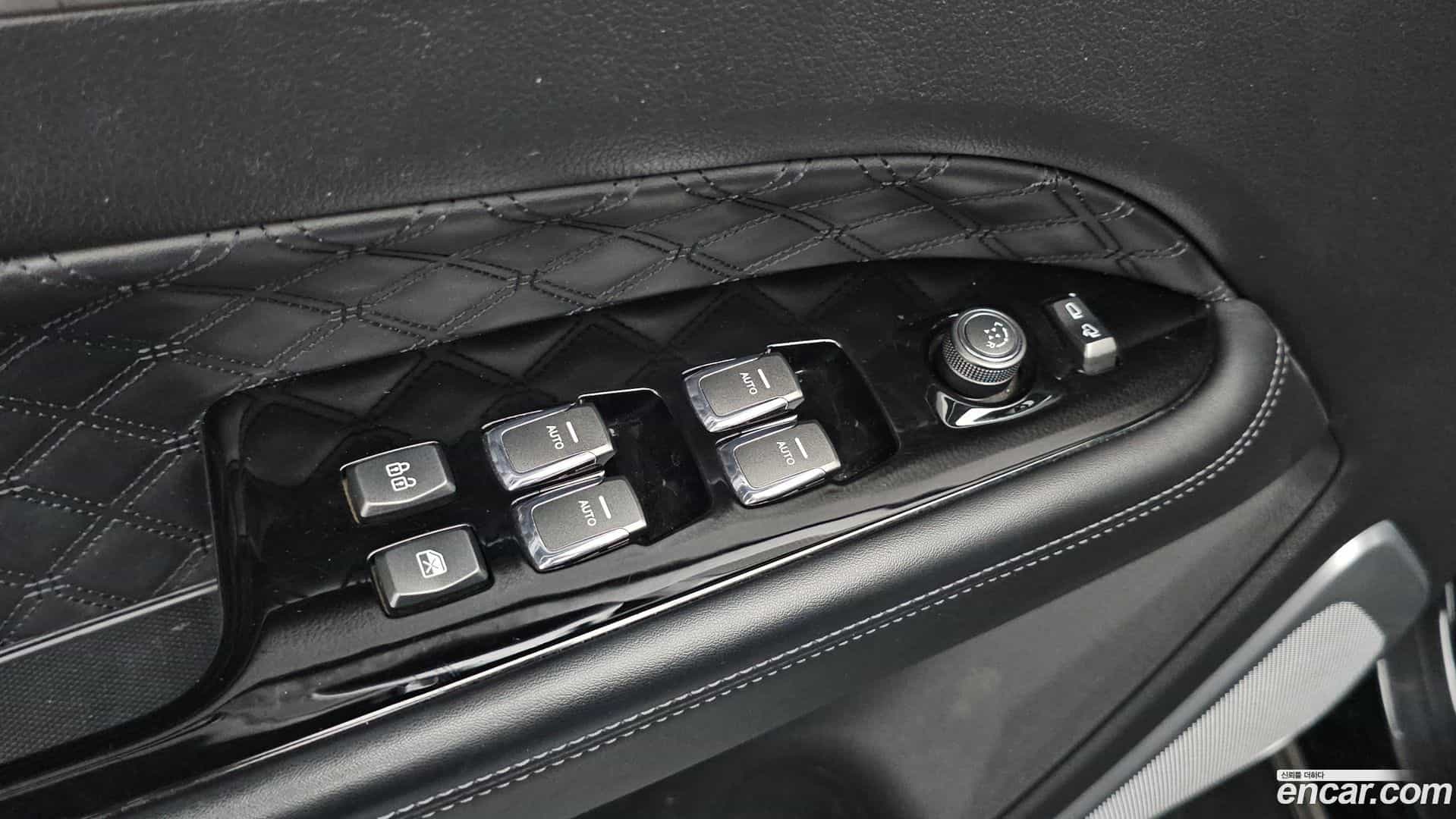 Rexton KG Mobility 2021.5-OPTION-042