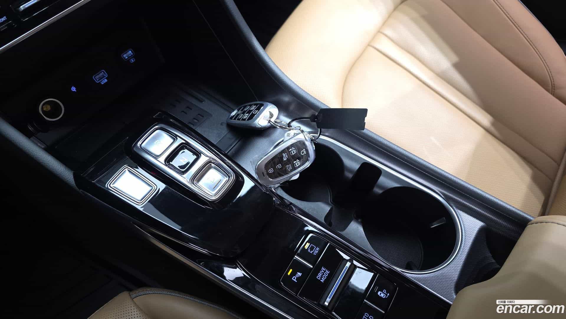 Sonata Hyundai 2019.4-INNER-009