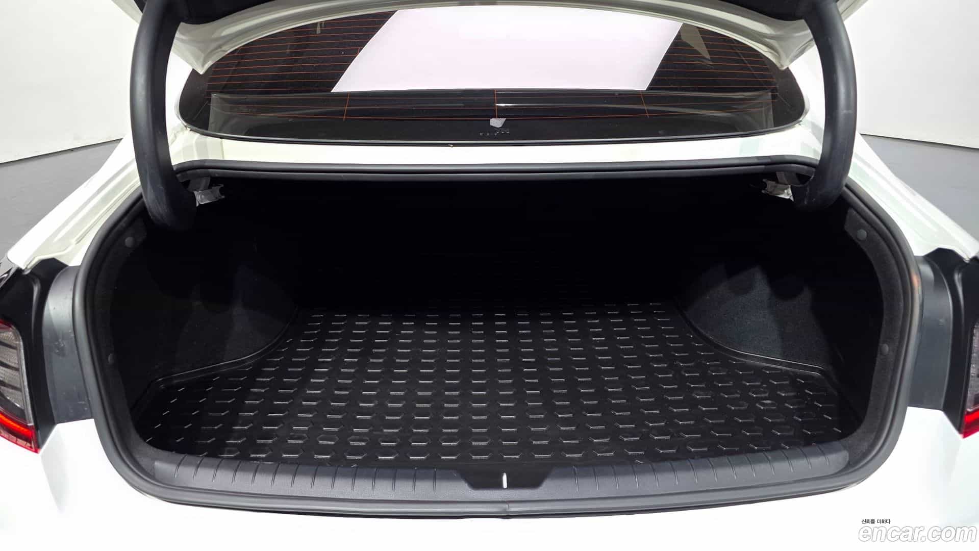 Sonata Hyundai 2019.4-OPTION-024