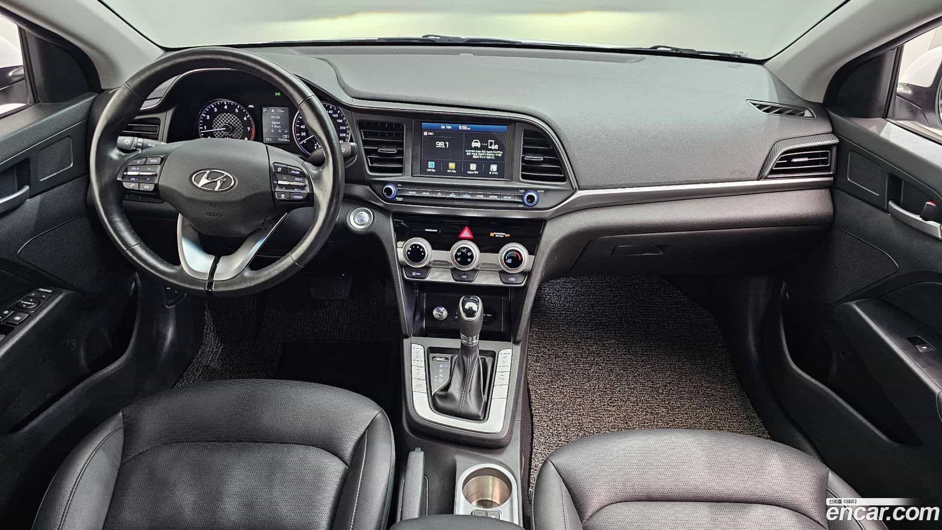 AVANTE Hyundai 2019.0-INNER-007