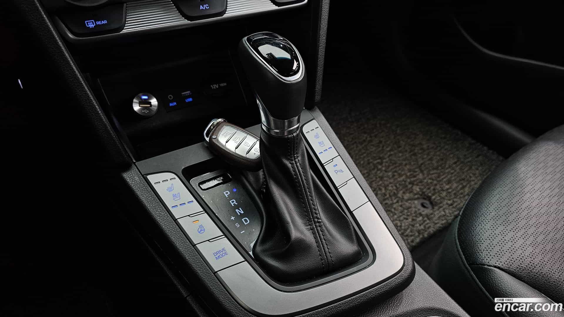 AVANTE Hyundai 2019.0-INNER-009