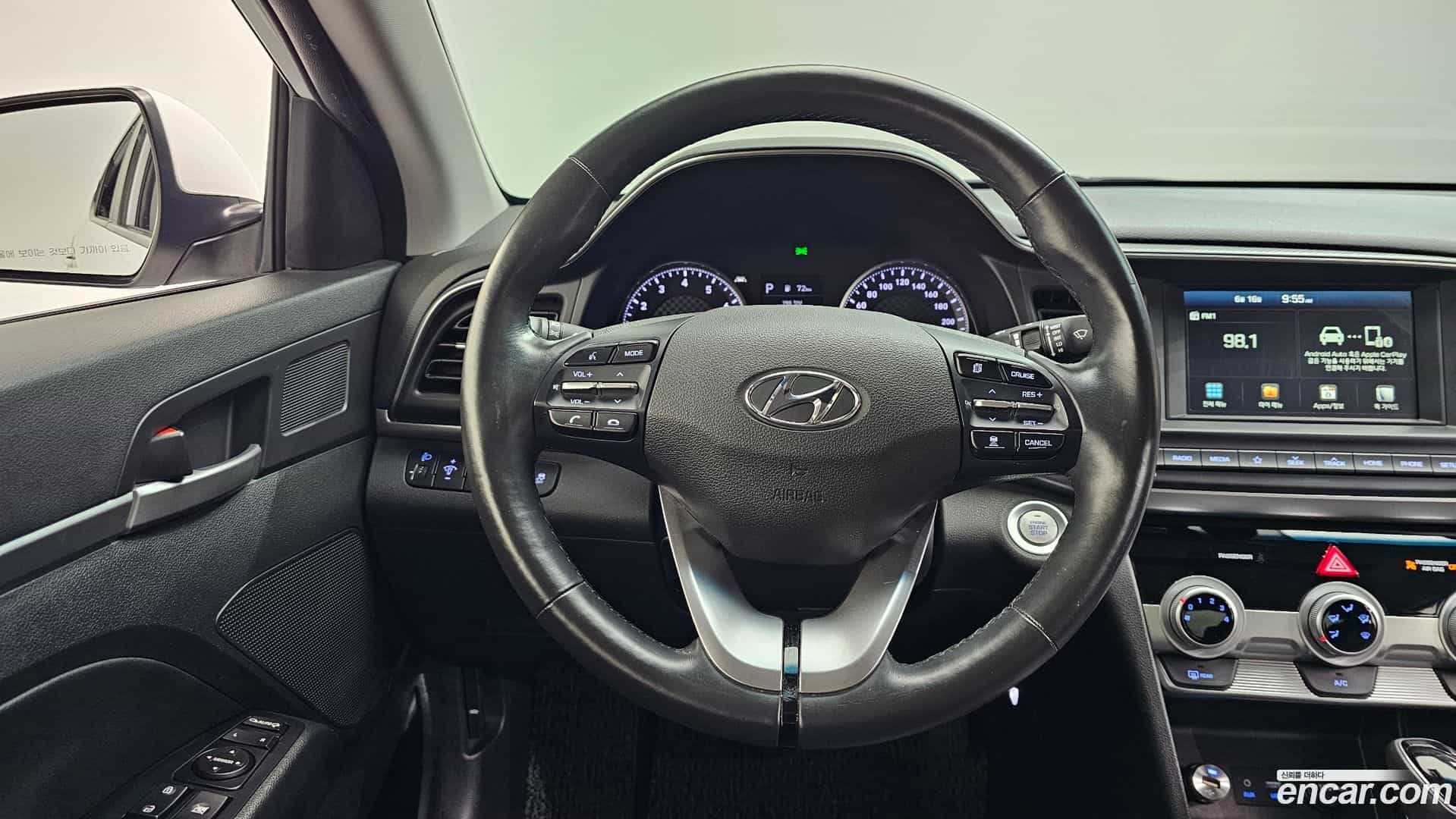 AVANTE Hyundai 2019.0-OPTION-017