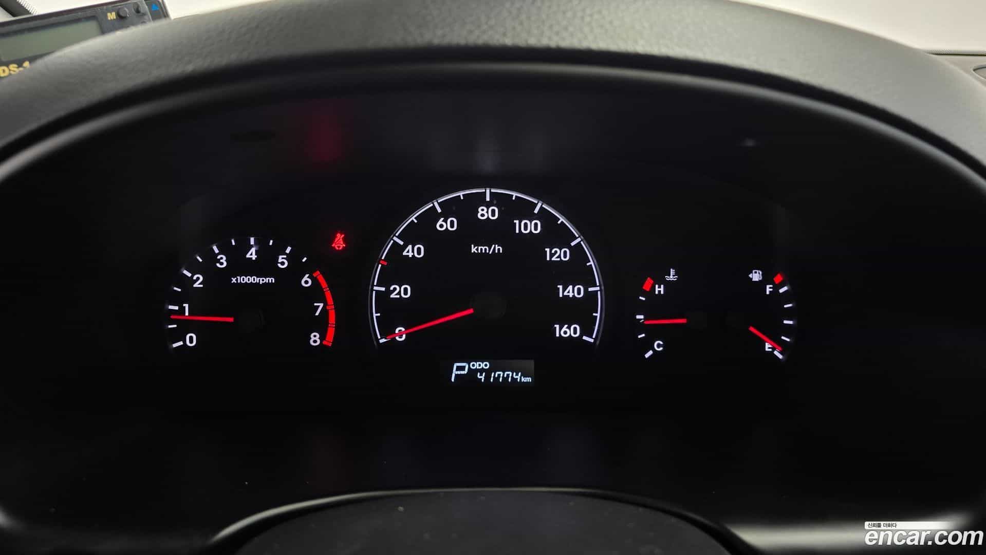 Starex Hyundai 2019.8-INNER-008