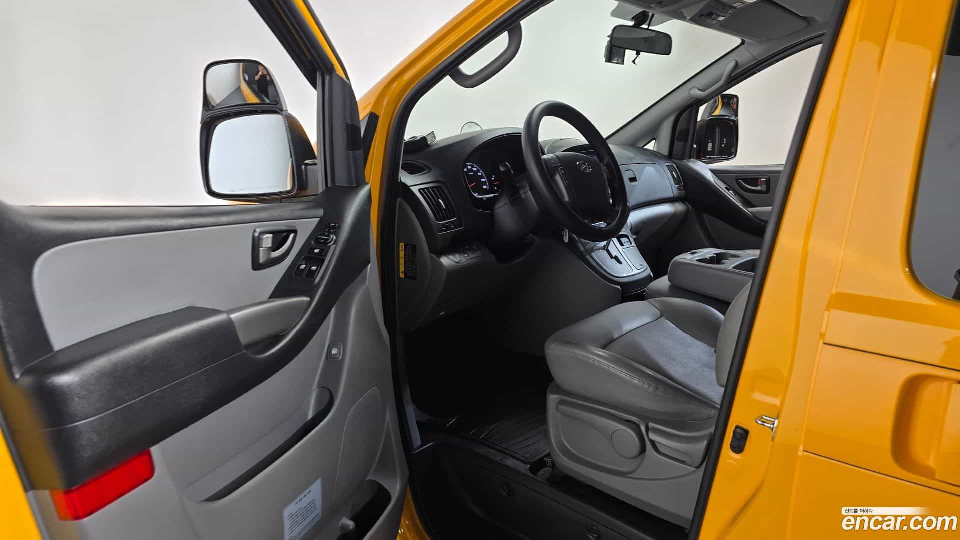 Starex Hyundai 2019.8-INNER-010