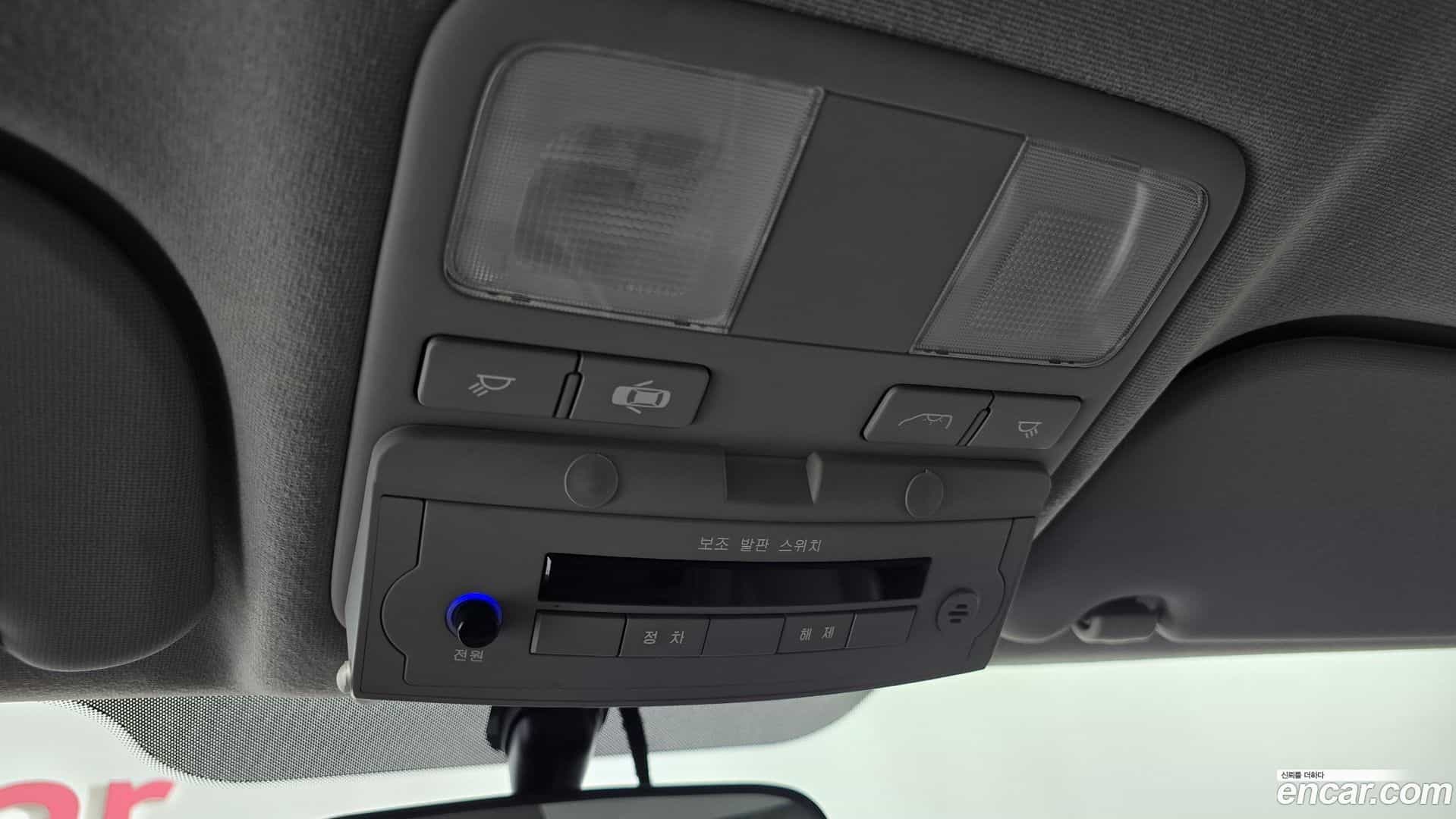 Starex Hyundai 2019.8-OPTION-021