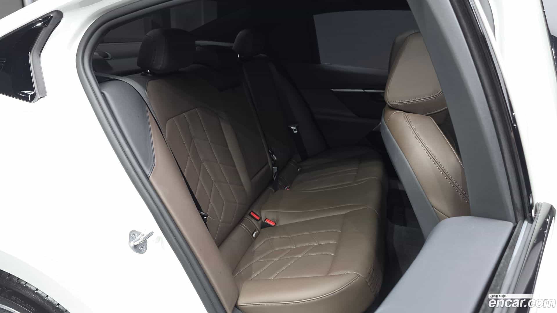 5-Series BMW 2024.4-OPTION-015