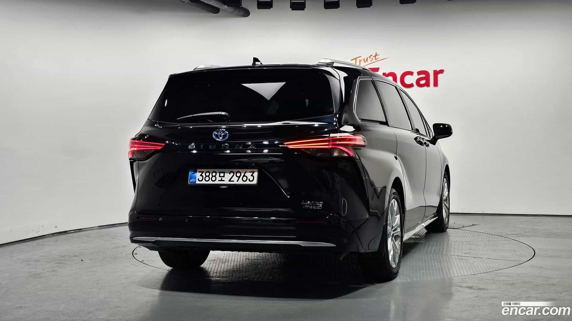 Sienna Toyota 2022.5-OUTER-004