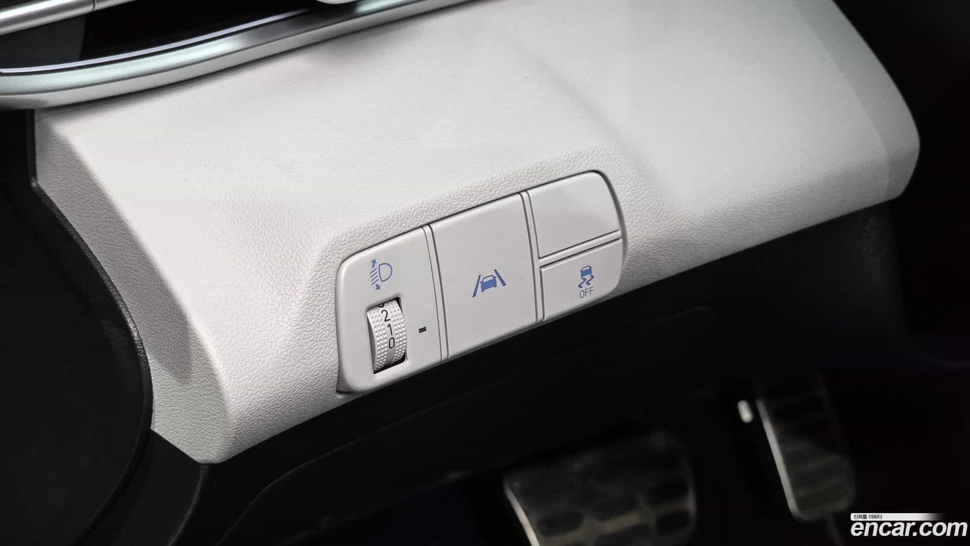 AVANTE Hyundai 2022.3-OPTION-019