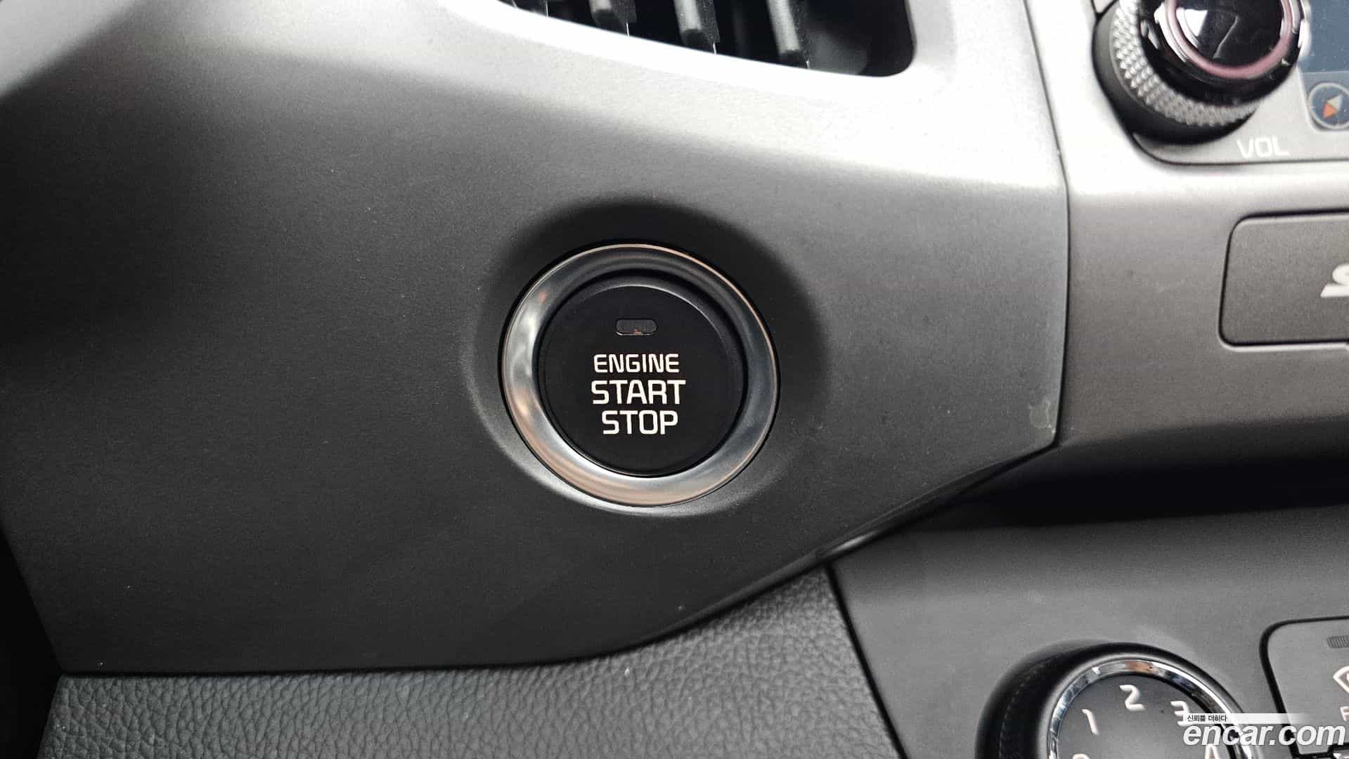 Sportage Kia 2015.8-OPTION-041